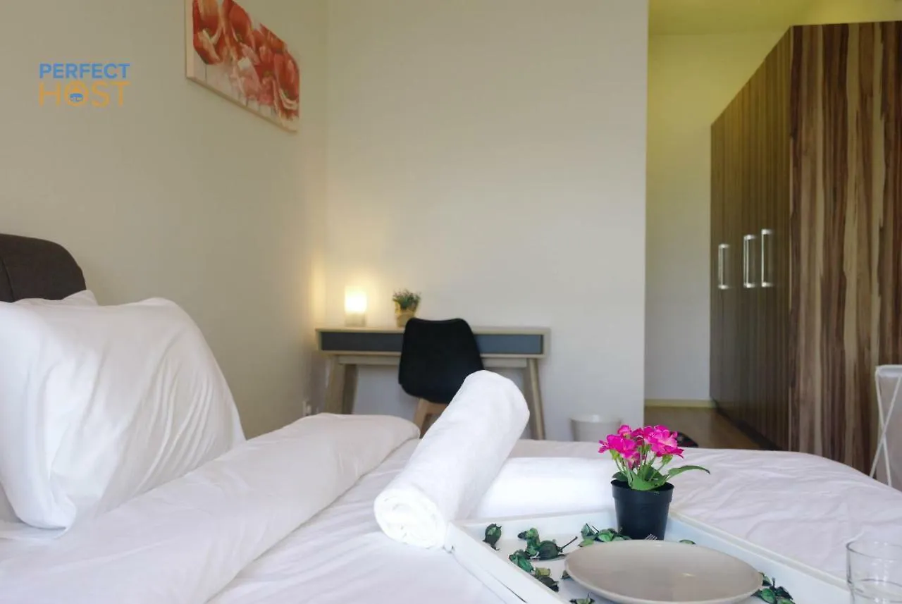 Lägenhet Botanika @ Tebrau Bay By Perfect Host Hotell Johor Bahru